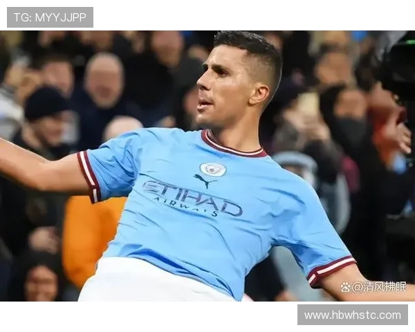 曼城边后卫力挺罗德里：中场核心作用不可替代